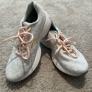 Brooks Running Shoe- Women’s 8